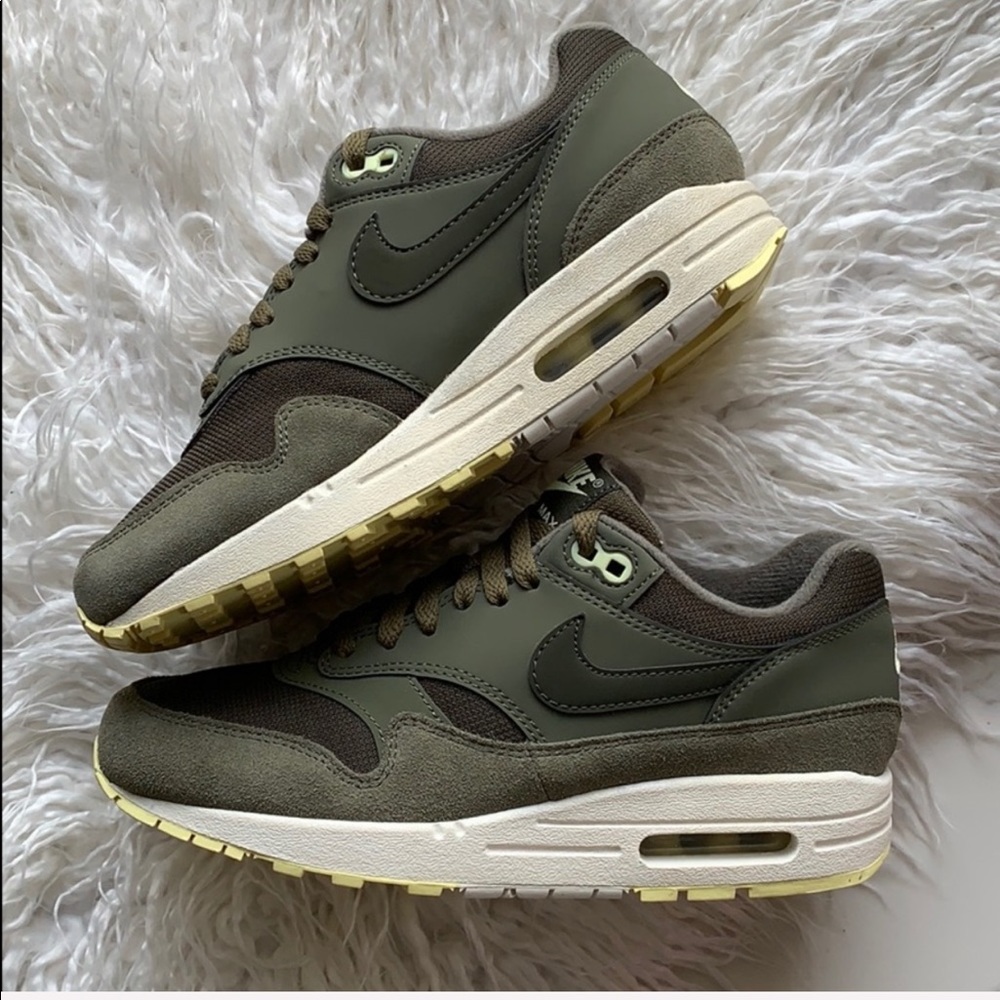 NWT Nike Air Max 1 - Picture 7 of 9